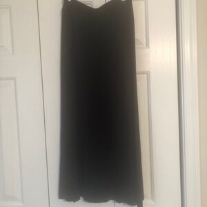 New York & Company Women's Black Stretch MId Skirt (Size XS) Good Condition